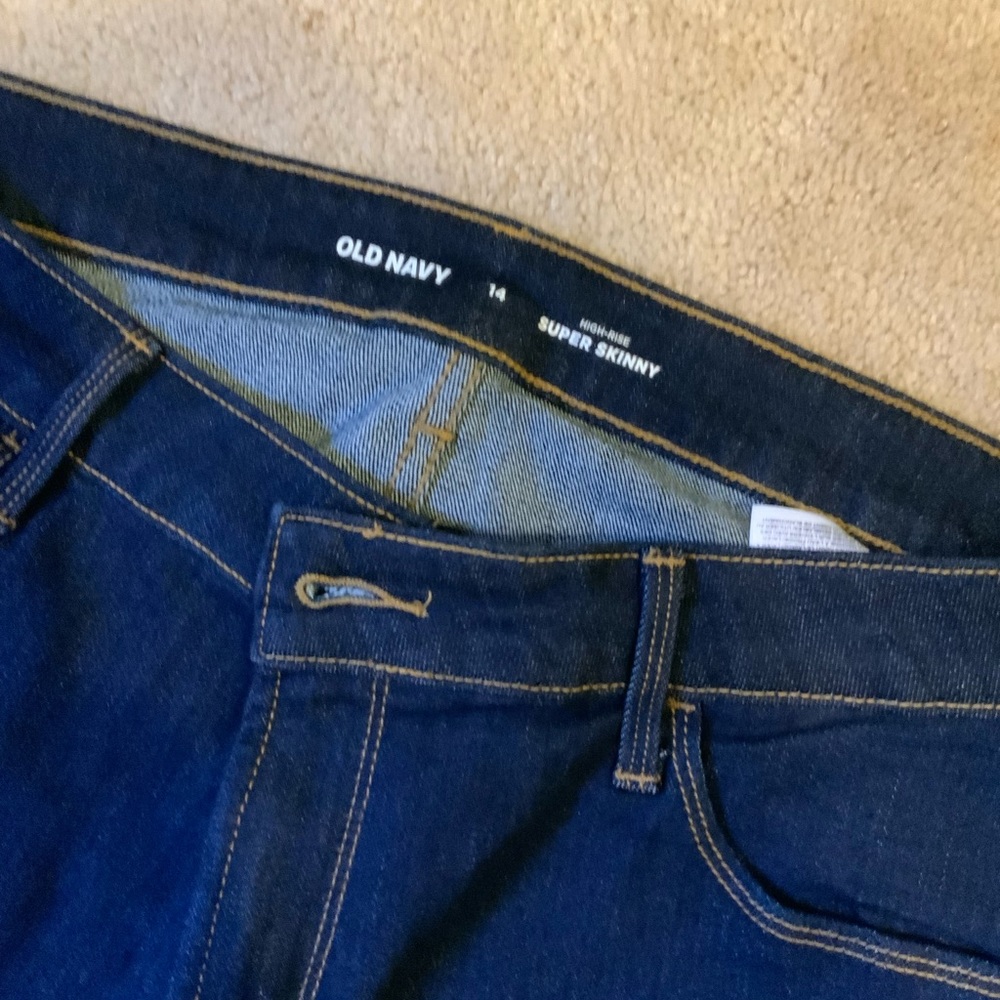 Old Navy; High waisted, dark wash, skinny jeans